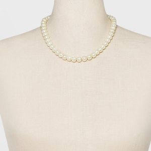 Short Pearl Necklace ✨